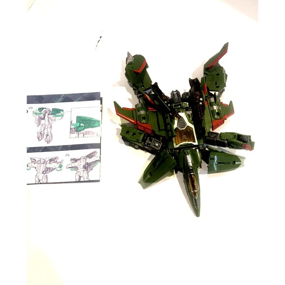 Hasbro Transformers Legacy Evolution - Prime Universe Skyquake Action Figure - Picture 6 of 11